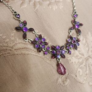 Vtg Avon Pink & Purple Stone Necklace